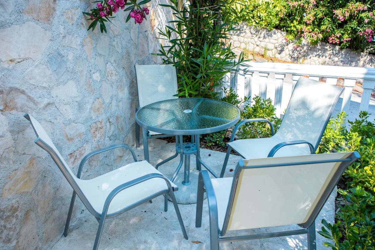 Boka 2 Krasići Exterior foto